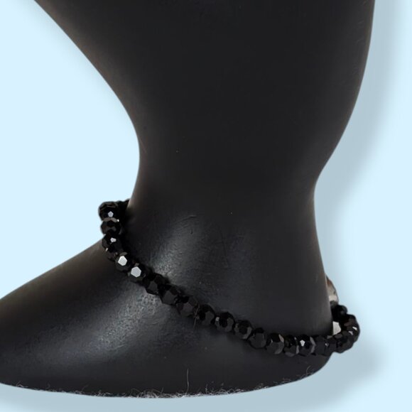 Black Glass & Rhinestone Stretch Bracelet - Picture 3 of 5